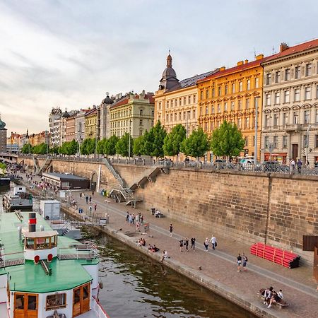 Cozy Homestay At Prague Main Station Exterior foto