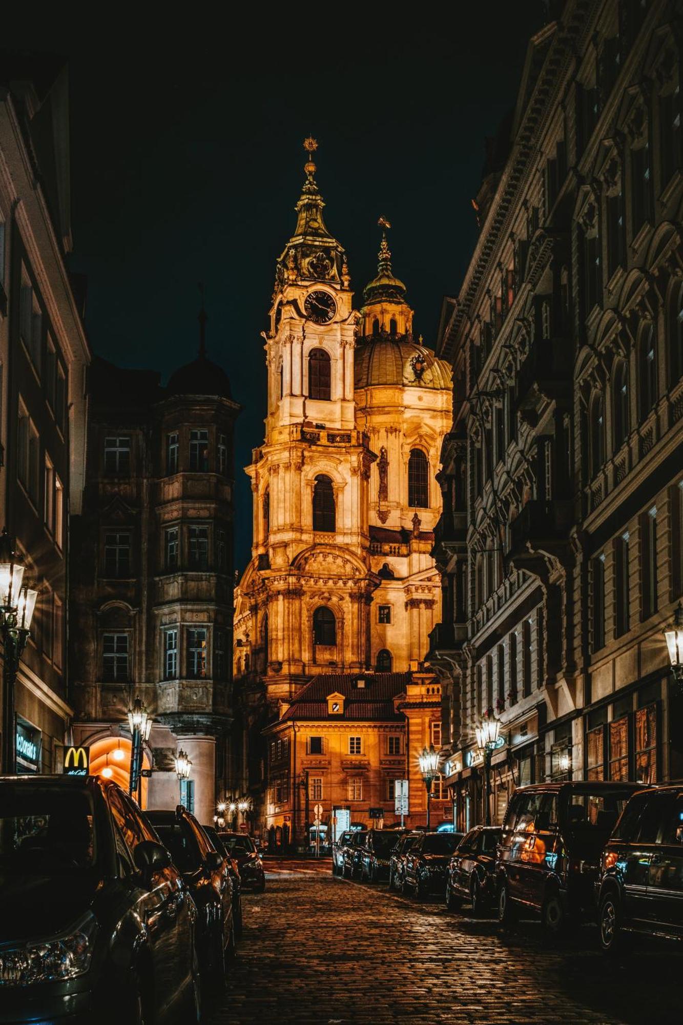 Cozy Homestay At Prague Main Station Exterior foto